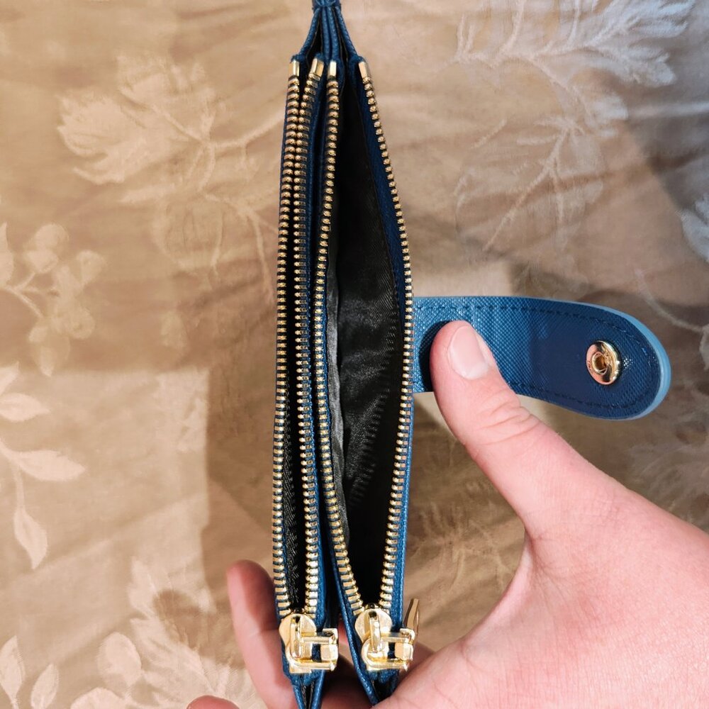 Travelambo Blue Travel Wallet, New Without Tags - Picture 6 of 8